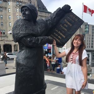 Meet your Posher, Maria